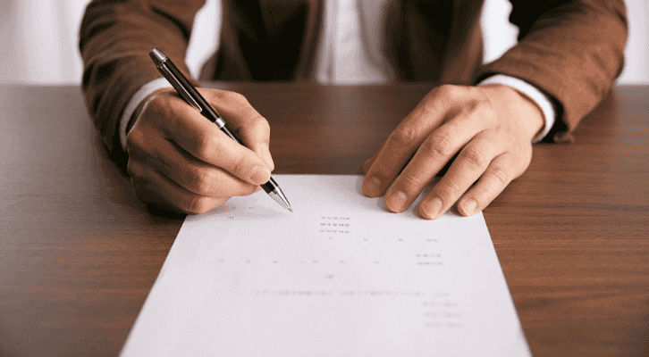 Схема оформления права подписи документов в организации: приказ, доверенность, реестр подписей